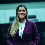 PATRICIA-QUEIROZ-Perfil-scaled-e